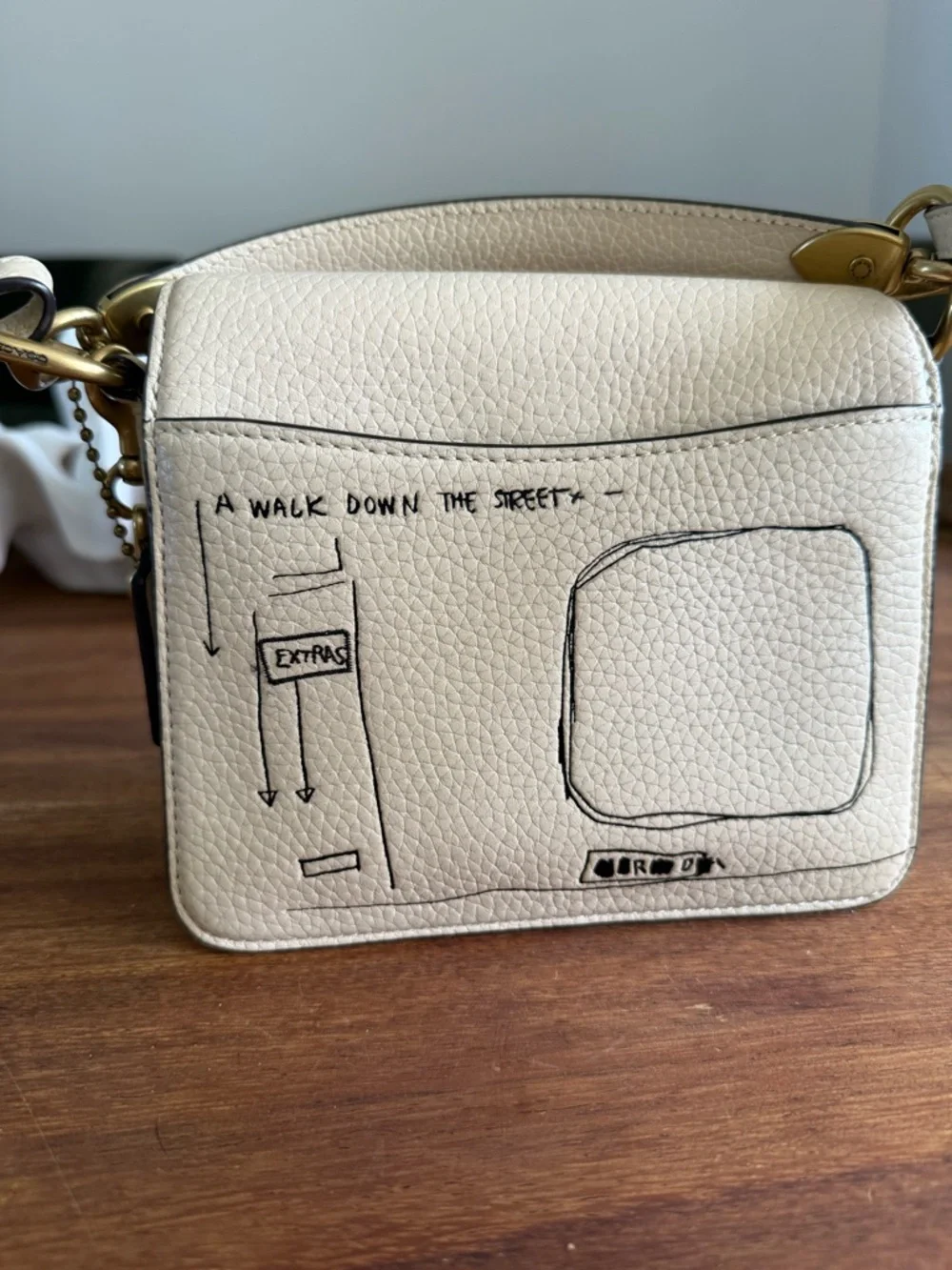 COACH X BASQUIAT Cream Leather Crossbody Bag with Gold Chain - Picture 3 of 6